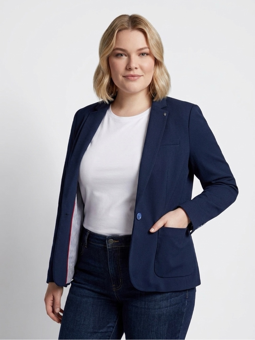 Tommy Hilfiger Navy Blazer with Red Trim❤️
